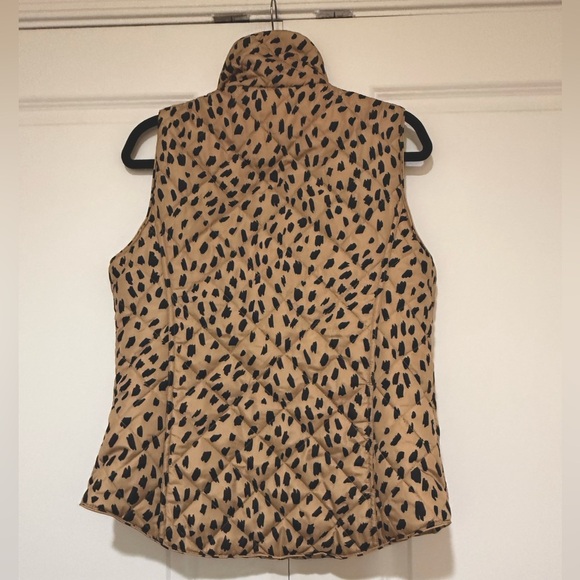 Crown & Ivy Animal Print Vest Size Large - Picture 5 of 5